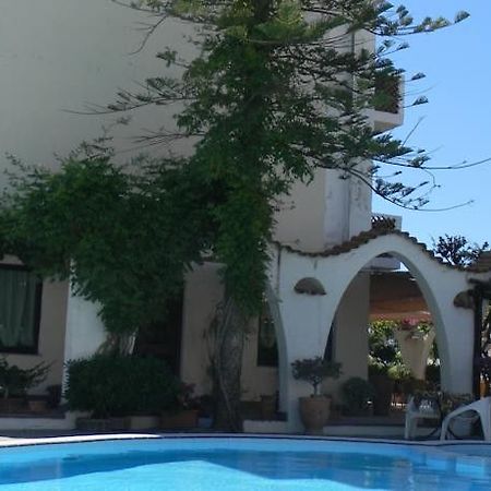 Hotel Punta Faro Capo Vaticano Buitenkant foto