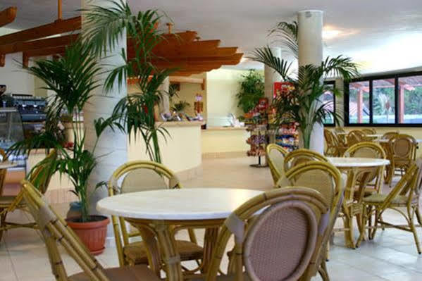 Hotel Punta Faro Capo Vaticano Buitenkant foto